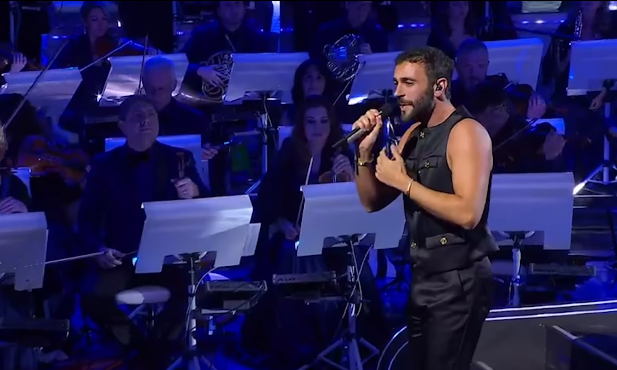 Marco Mengoni rappresenterà l'Italia all'Eurovision 2023, brano da decidere